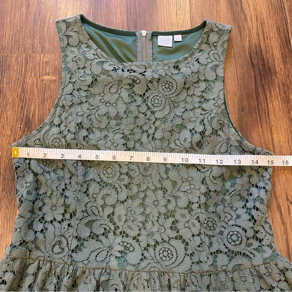 green lace dress high neck sleeveless - Picture 6 of 11